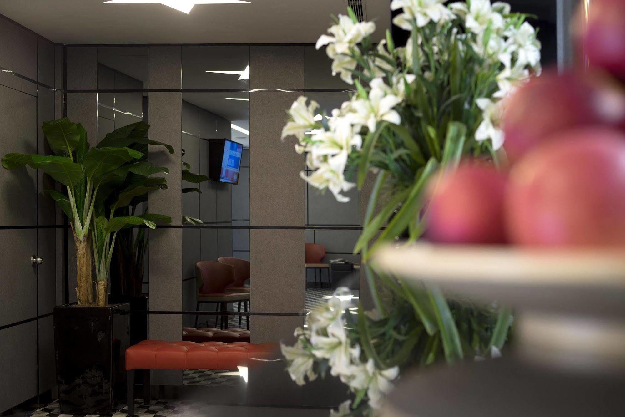 Hotel 81 Premier Hollywood Szingapúr Kültér fotó