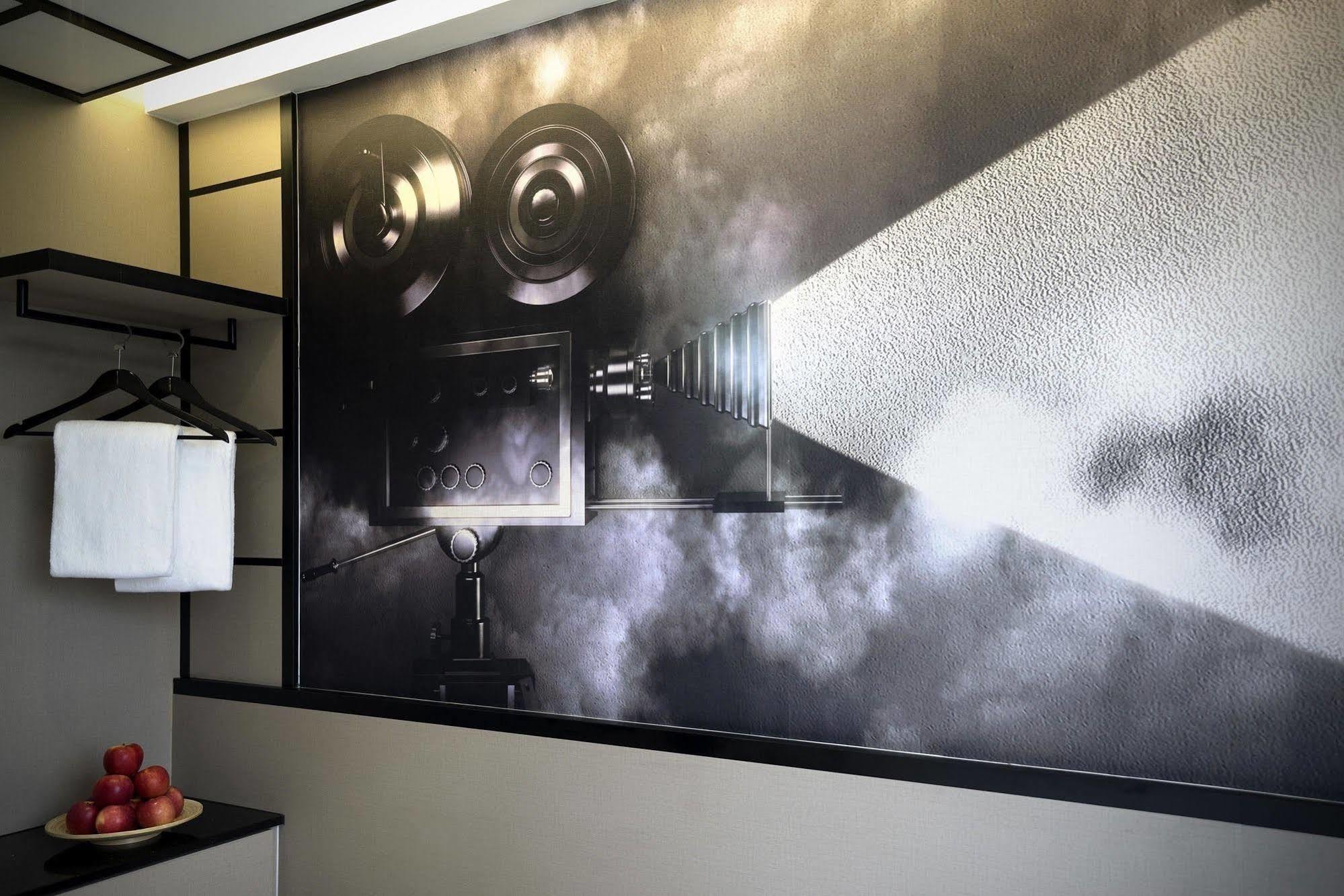 Hotel 81 Premier Hollywood Szingapúr Kültér fotó